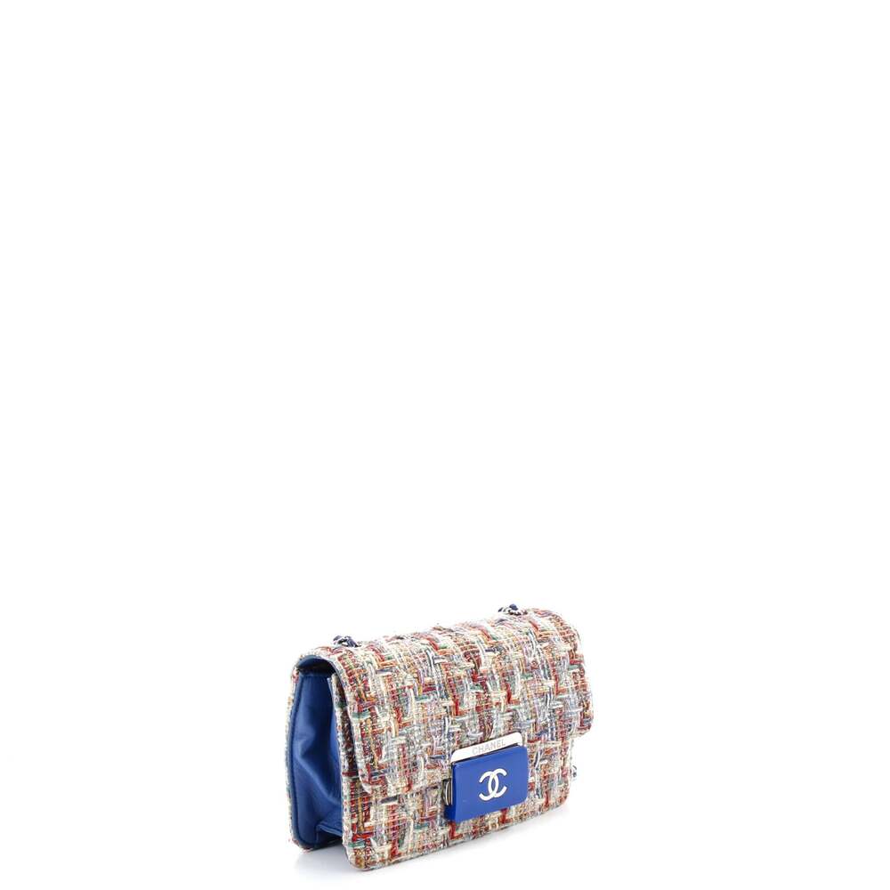 Chanel Beauty Lock Flap Bag Quilted #206022C25B - Picture 2 of 7